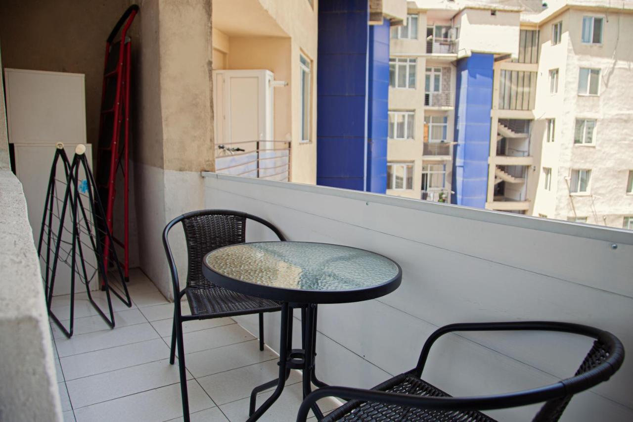 Sunny Apartments. Tbilisi. 300 Aragveli Exteriör bild